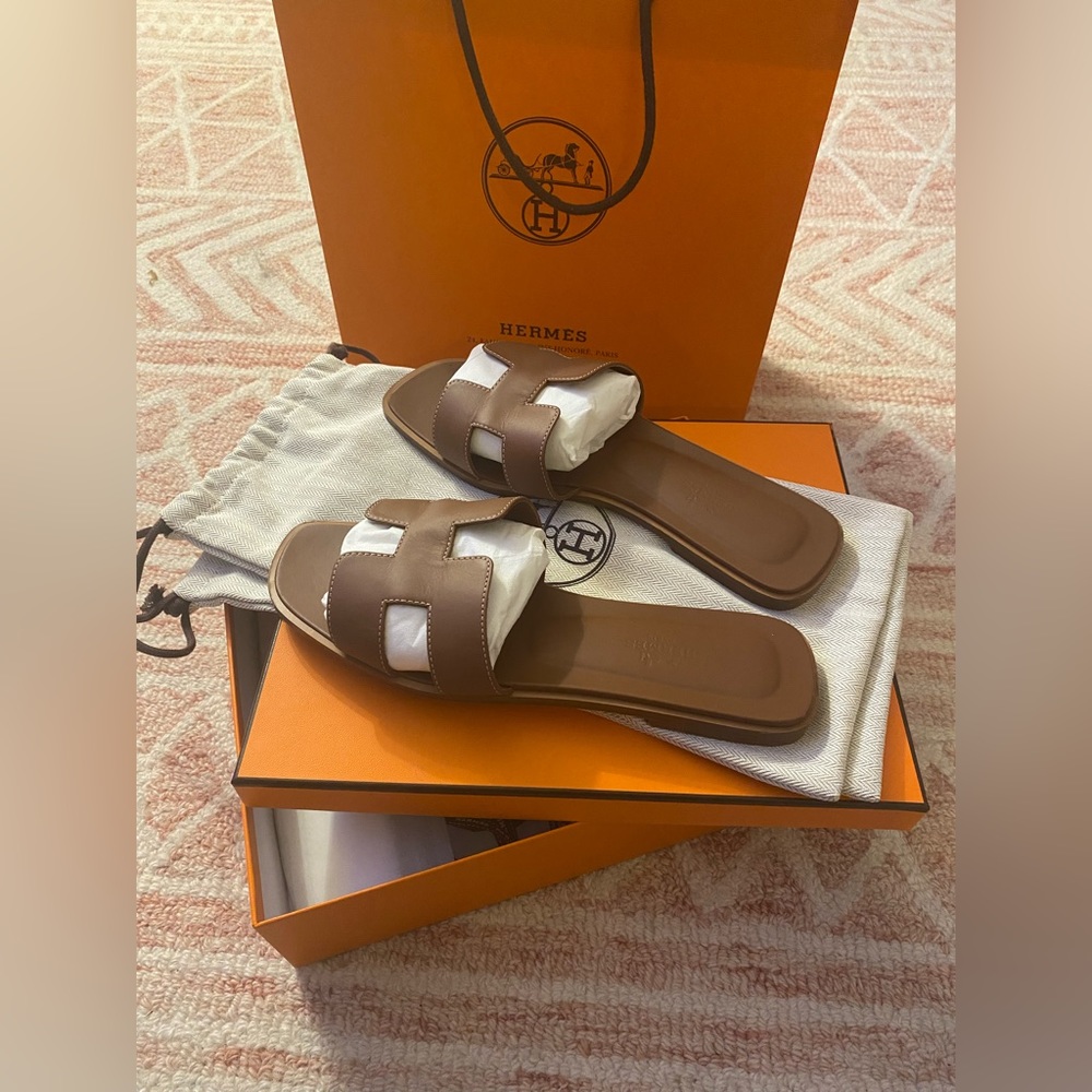 Hermes Oran Sandals in Gold (Brown) Sz 39